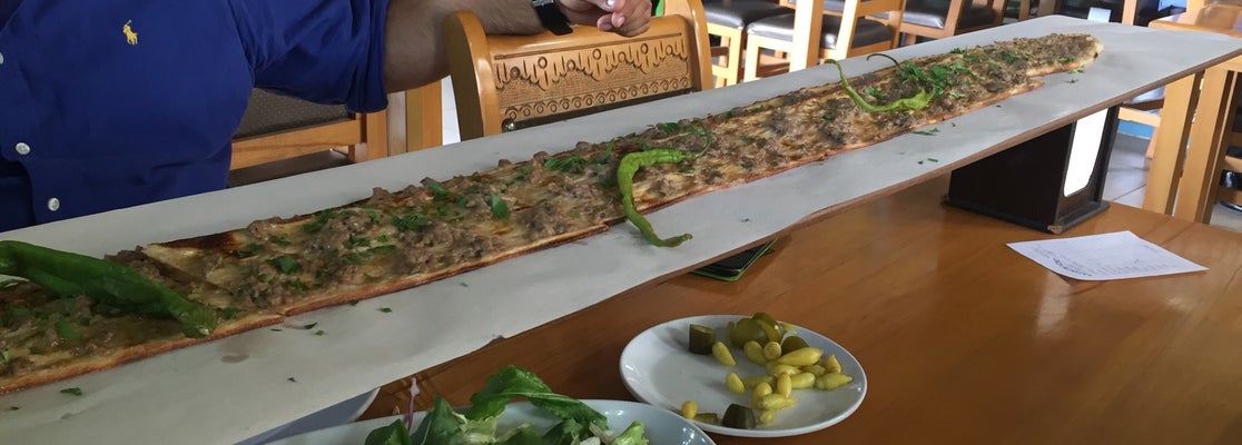 Kazancım Hizmet Etli Ekmek Salonu Gölbaşı�da Türk Restoranı