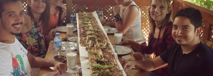 Kazancım Hizmet Etli Ekmek Salonu Gölbaşı�da Türk Restoranı