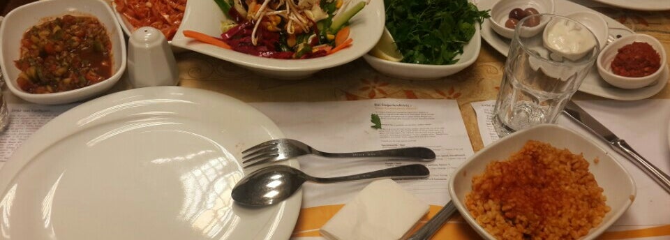 Öz Urfalı Kebap Emek 13148 ziyaretçidan 260 tavsiye