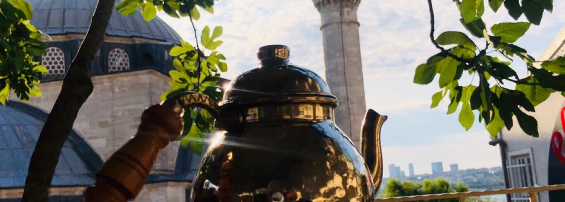 Aşiyan Kitap Kahve Sultantepe Sultantepe Mah. Selman Ağa Çeşme Sok