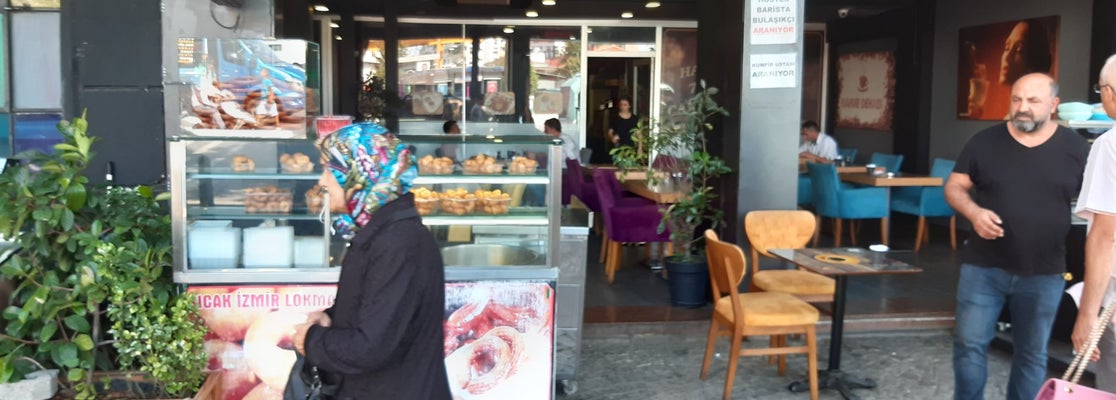 Kahve Dehası İstiklâl�de Kahve Dükkanı