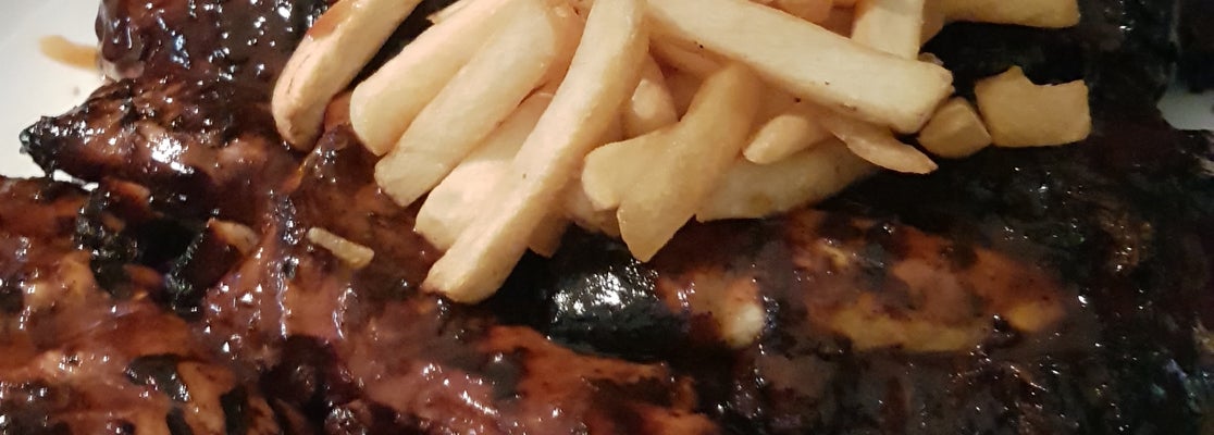 Hurricane's Grill & Bar - 140 tips