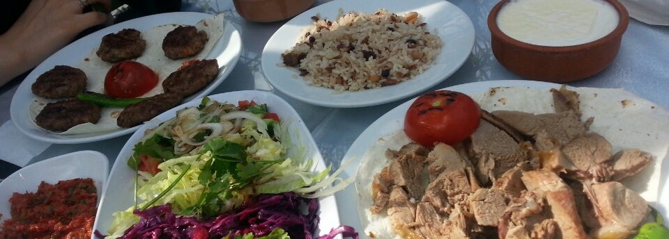 Esenbahçe Kuyu Kebabı Et Mangal Turkish Restaurant in Pirinççi