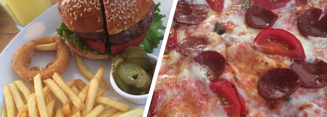 Uno Restaurant Pizza Place in Ayvalık