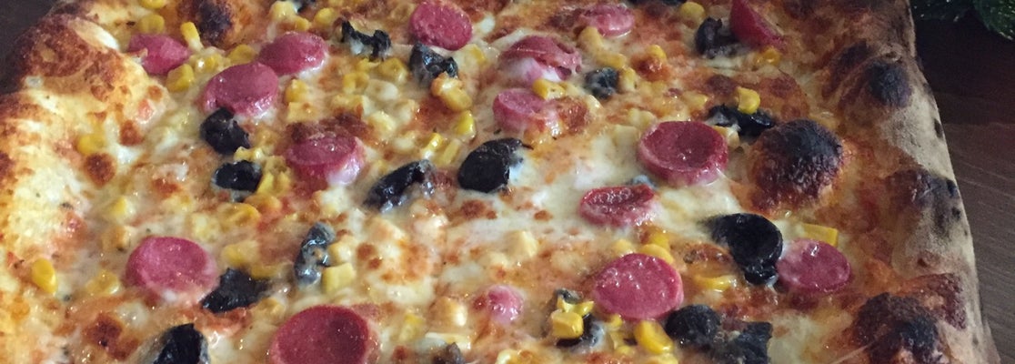 Metre Pizza Italian Restaurant in Kadıköy