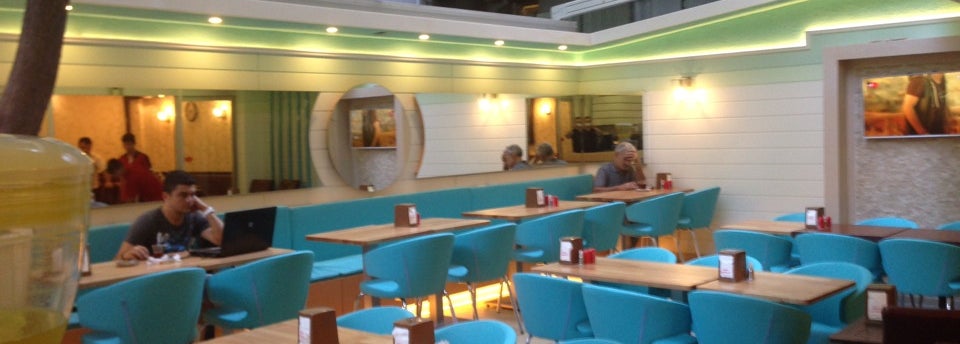 Almira Cafe &amp; Restaurant Fulya İstanbul, İstanbul
