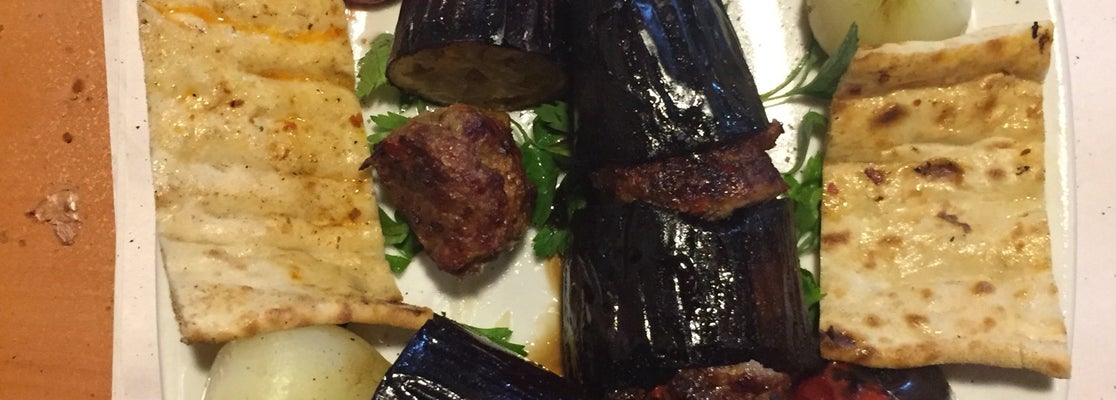 Lezzet Kebap Evi Saray�da Steakhouse