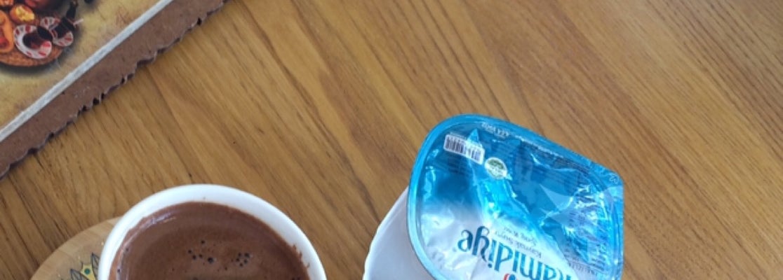 Aşiyan Kitap Kahve Sultantepe Sultantepe Mah. Selman Ağa Çeşme Sok