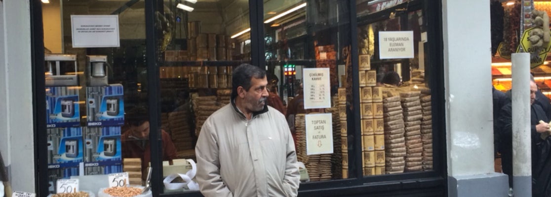 Kurukahveci Mehmet Efendi Mahdumları Coffee Shop in Fatih, İstanbul