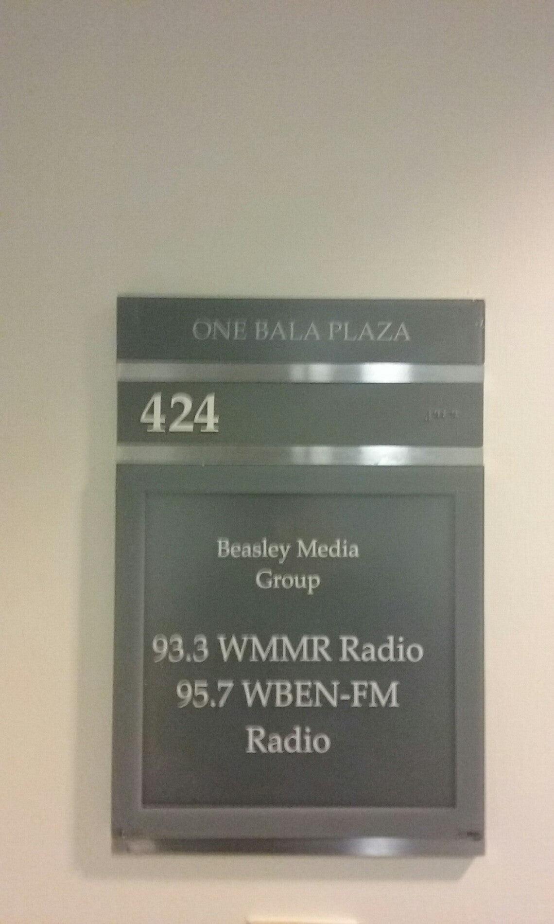 radio-station