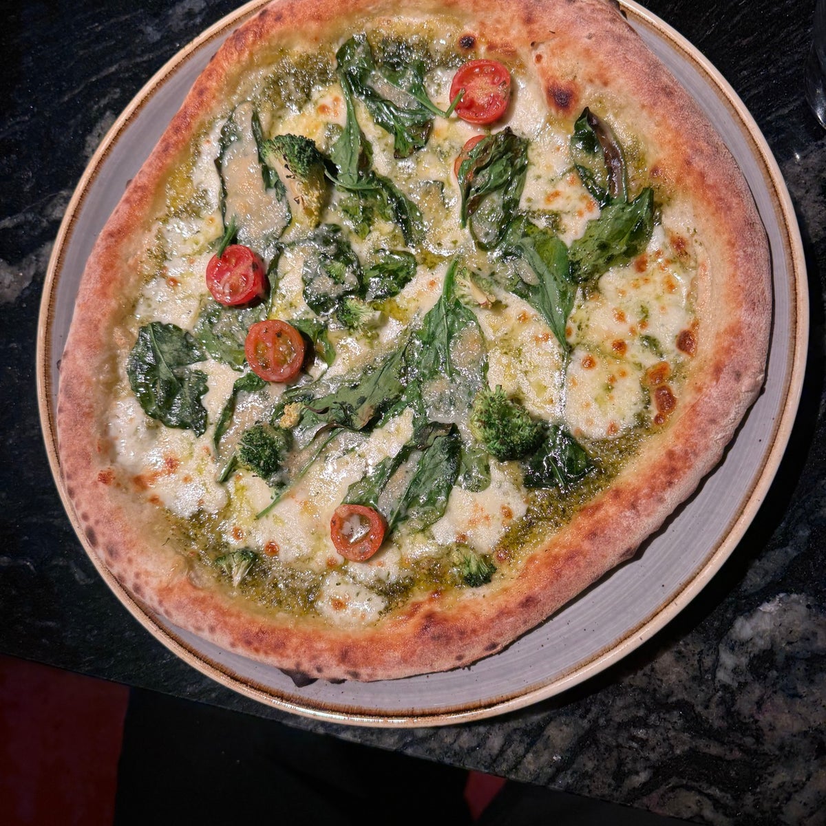 Stadtrundfahrt mit frischer Pizza – Bild 2