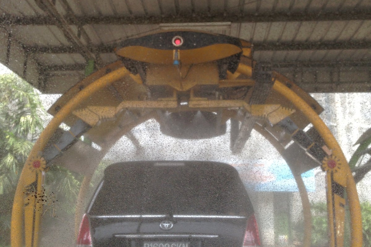 Car Wash Park Jl. Bursa F No. 002, Komplek BMS Gading Serpong, Tangerang