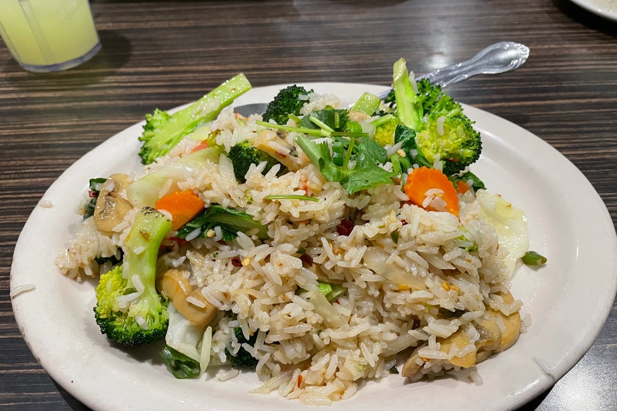 Thai Basil Restaurant 2431 E Chapman Ave, Fullerton