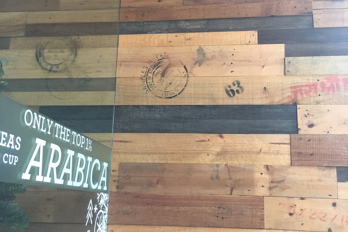 The Coffee Bean & Tea Leaf 0104, Guthrie House, Singapore