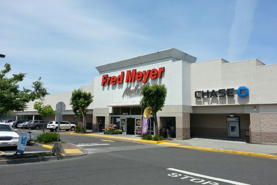 Fred Meyer - 6615 NE Glisan St, Portland