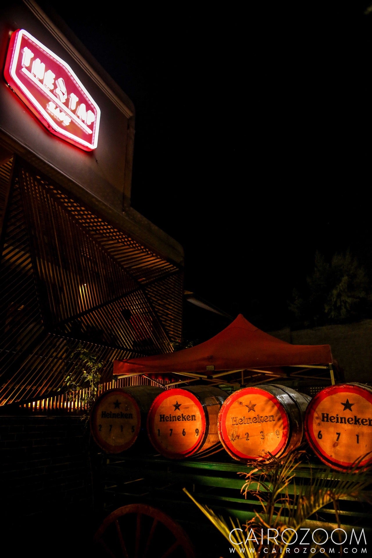 bar