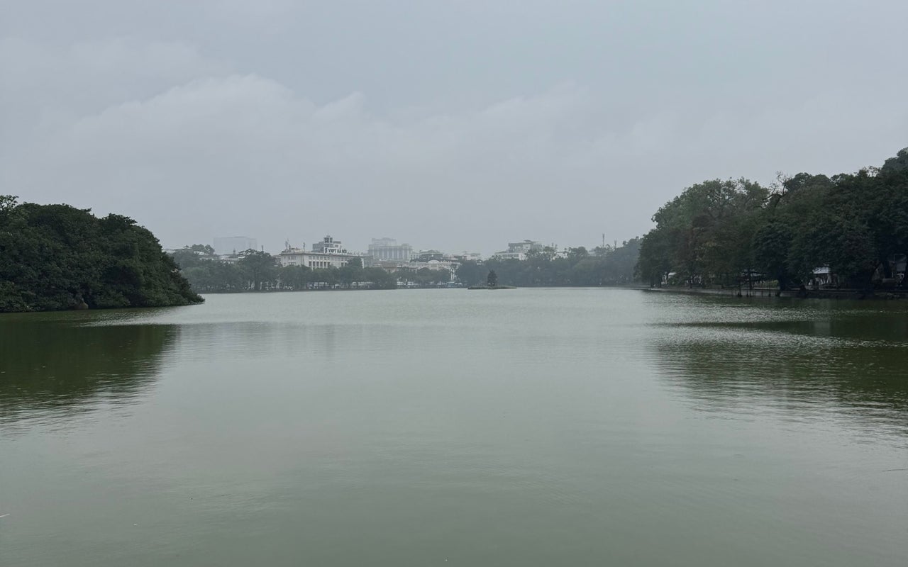 Hoàn Kiếm Lake