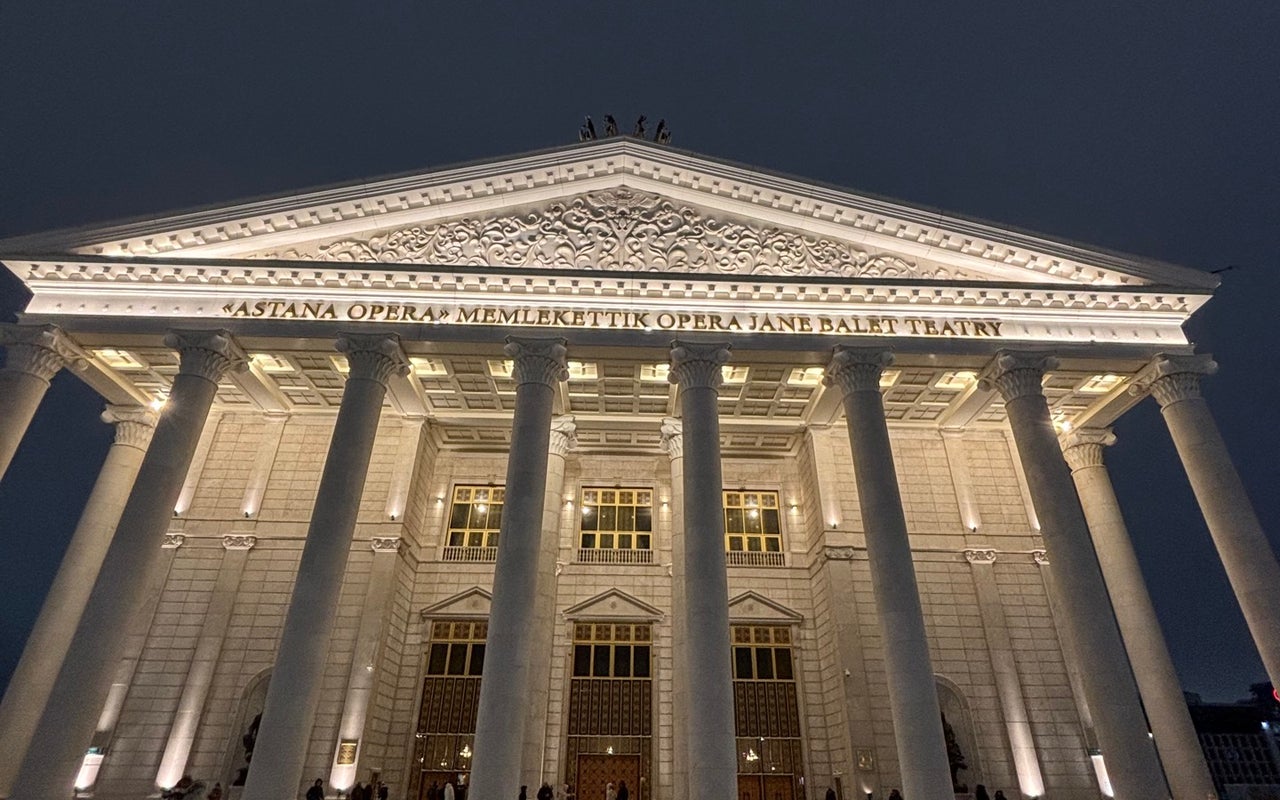 Astana Opera (Астана Опера)