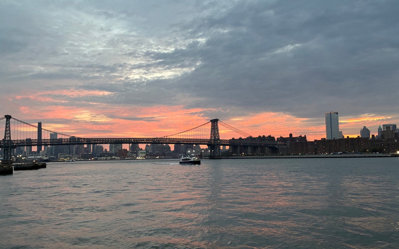 Brooklyn Up Close: Skyline, Bridges & Secret Neighborhood Stories