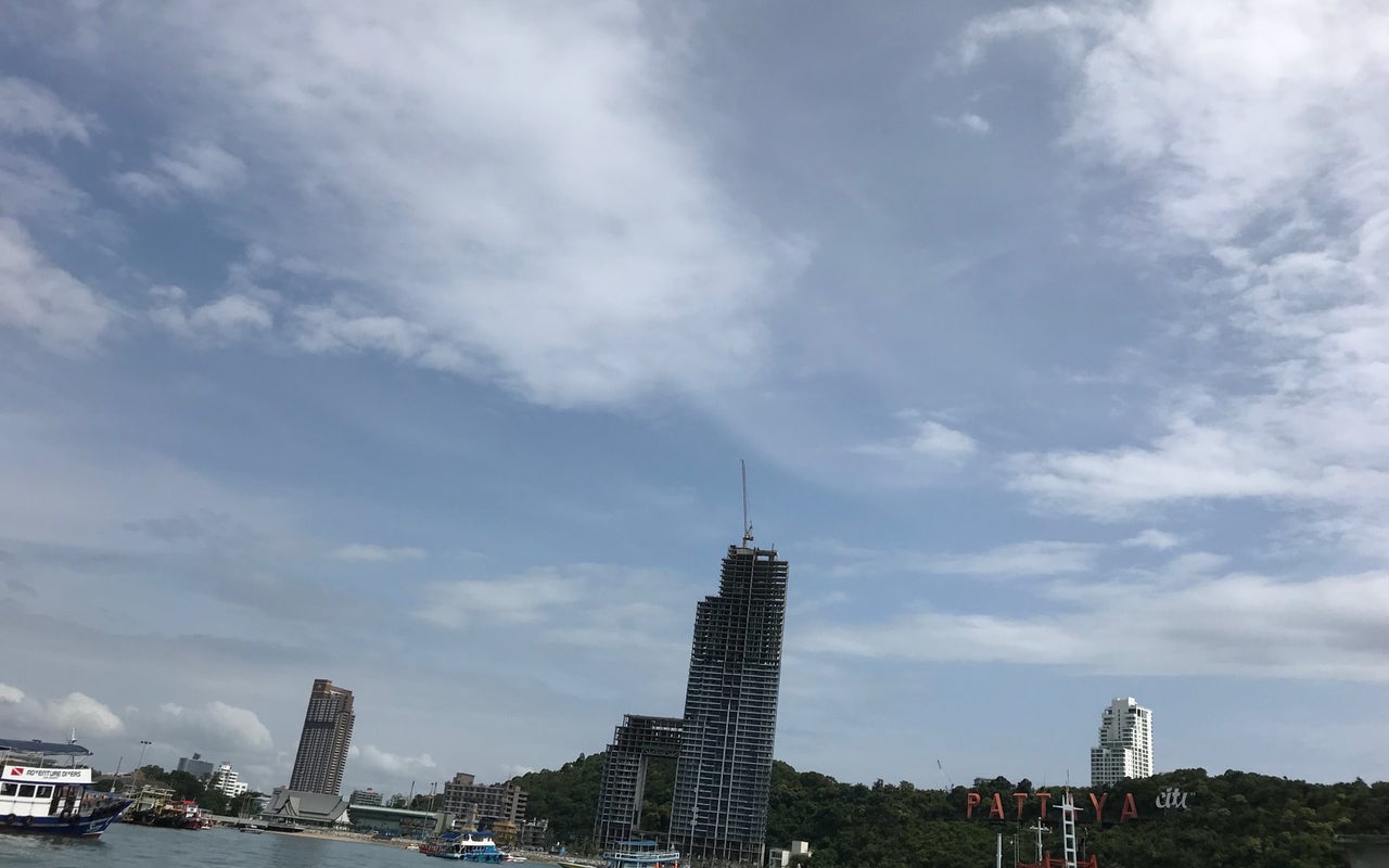 Pattaya Bay (อ่าวพัทยา)