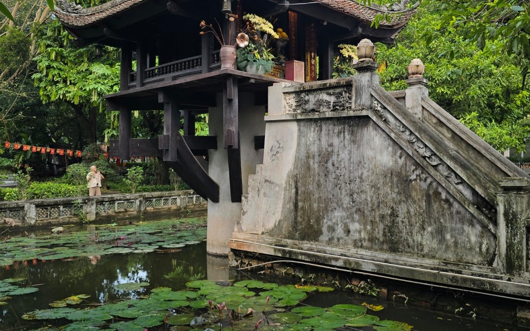 Chùa Một Cột (One Pillar Pagoda) (Chùa Một Cột)