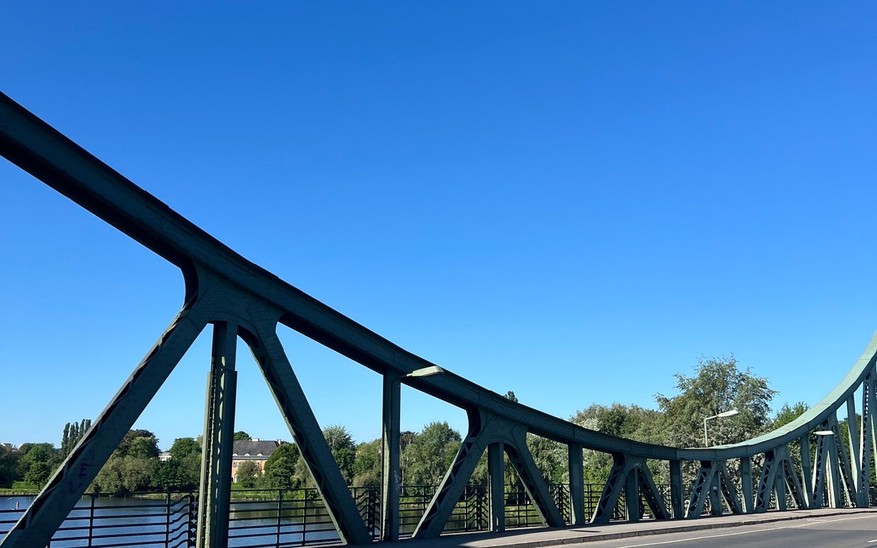Glienicke Bridge (Glienicker Brücke)