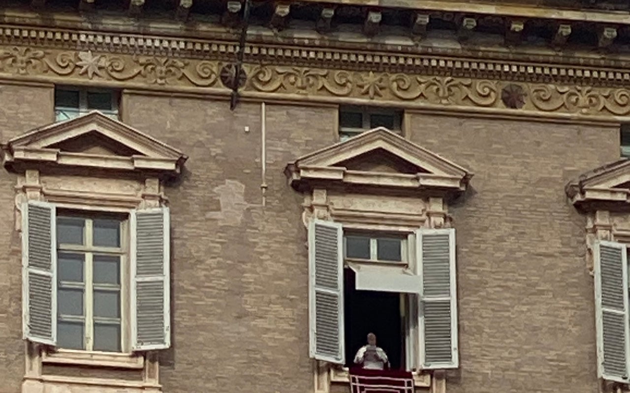 Saint Peter's Square (Piazza San Pietro)