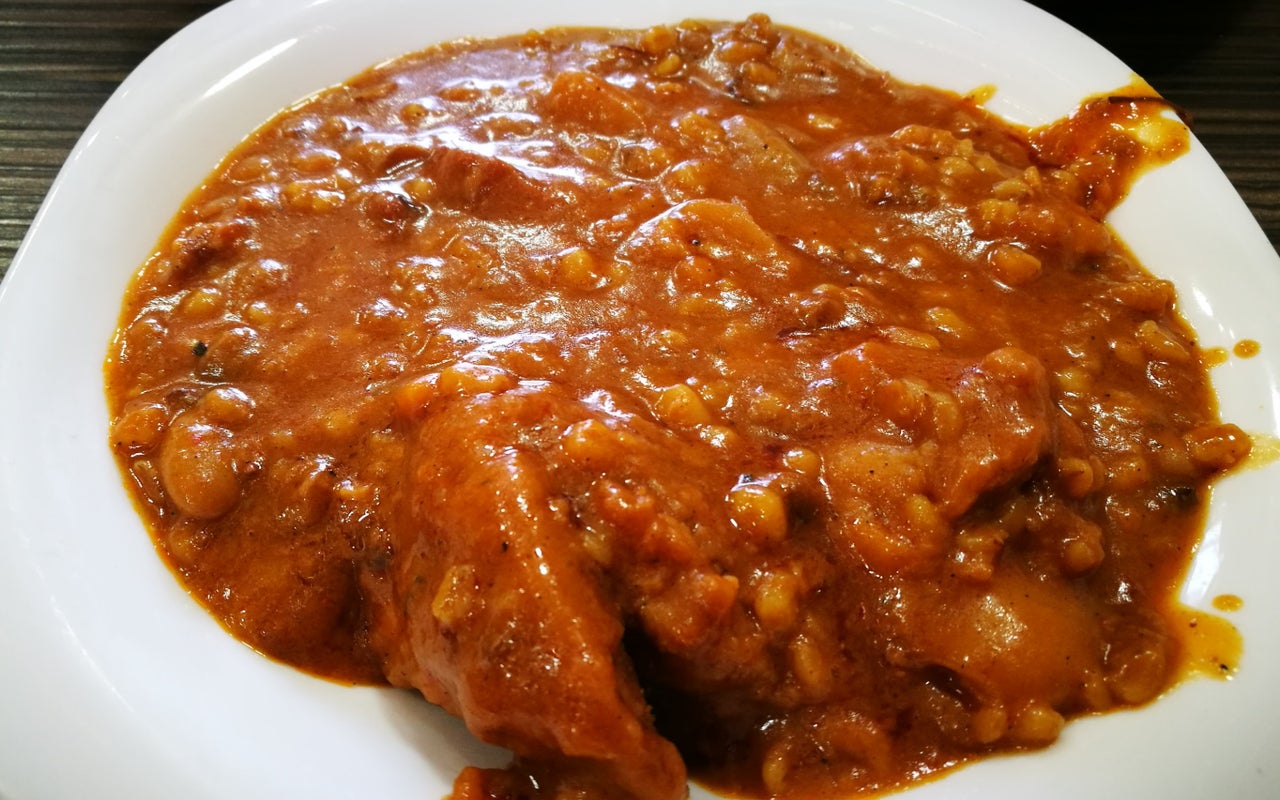 The Iraqi Restaurant (המסעדה)
