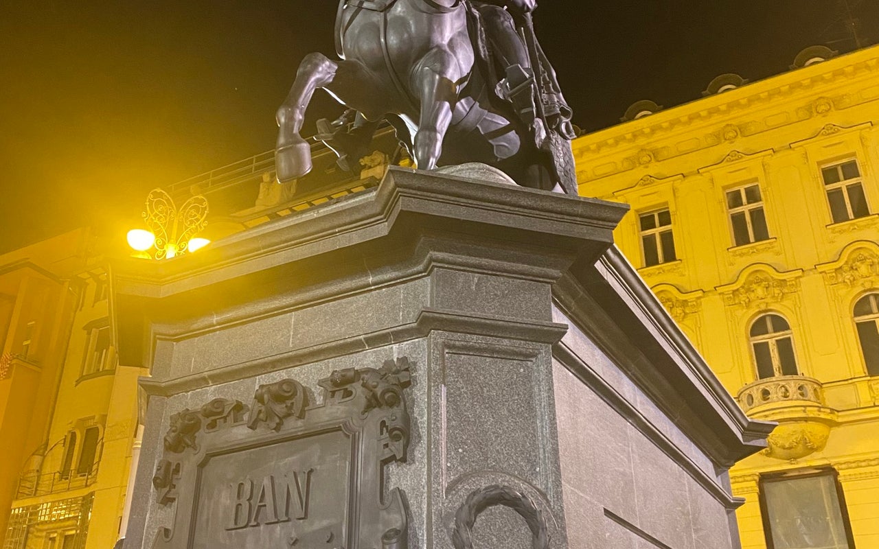 Trg bana Josipa Jelačića