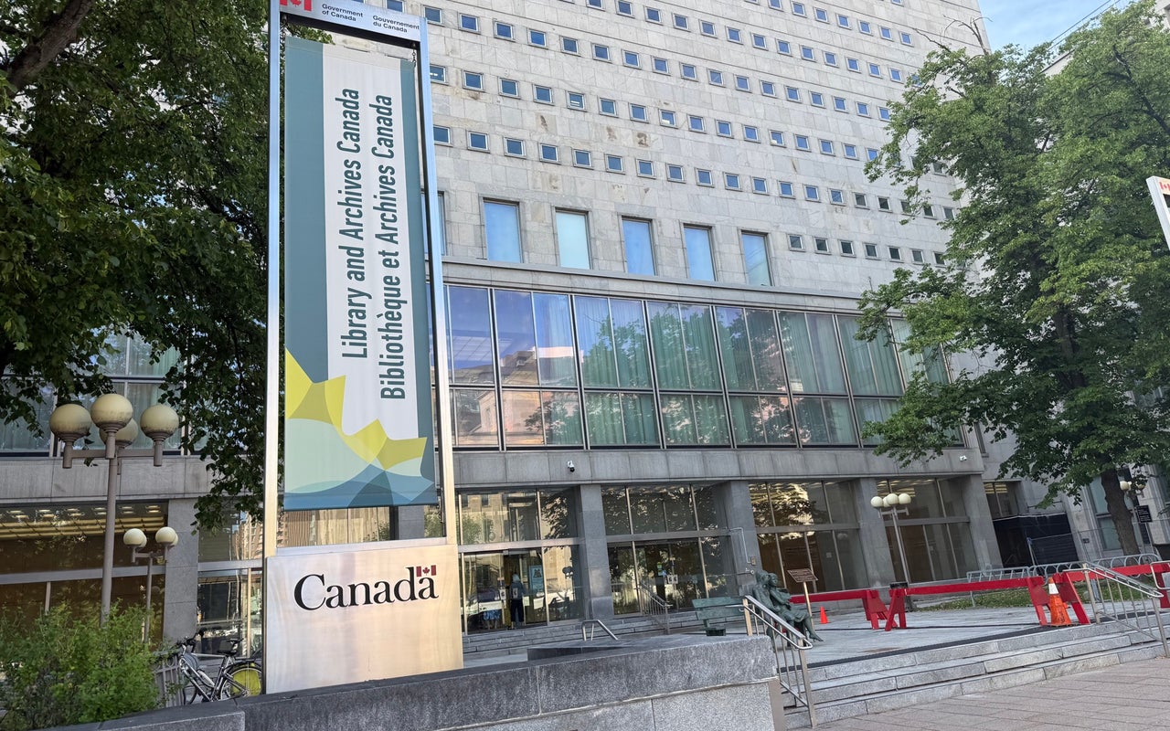 Library and Archives Canada / Bibliothèque et Archives Canada