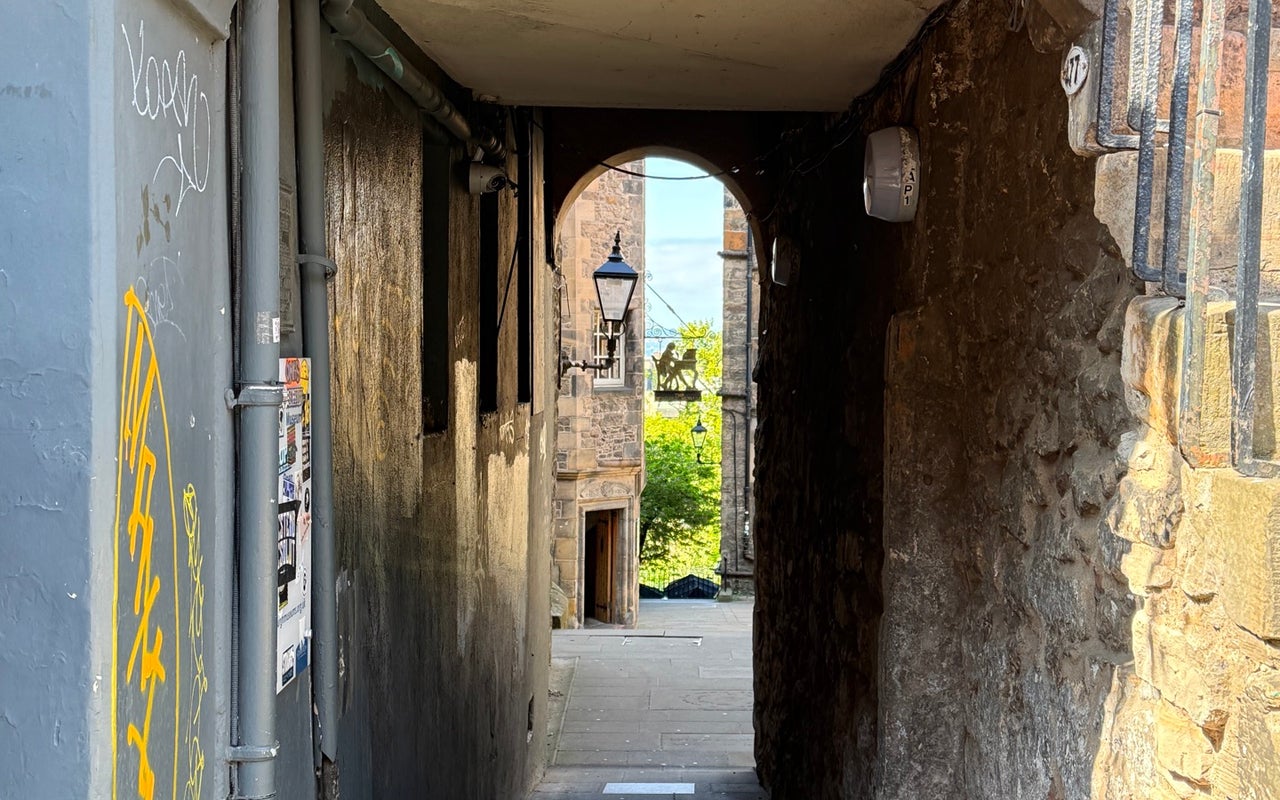 Lady Stairs Close