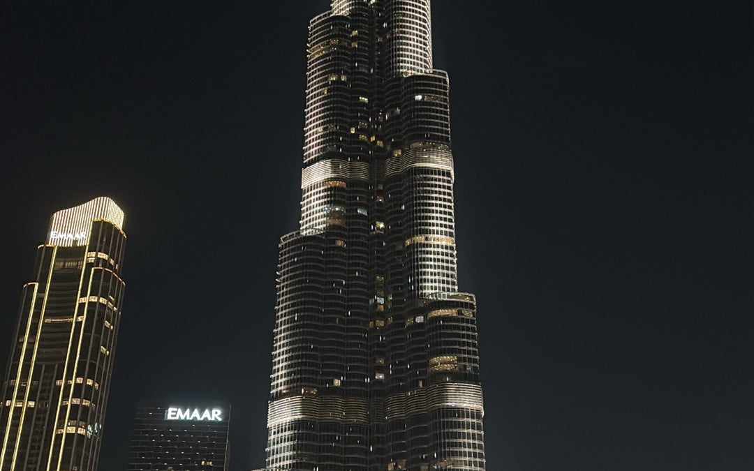 The Dubai Fountain (نافورة دبي)