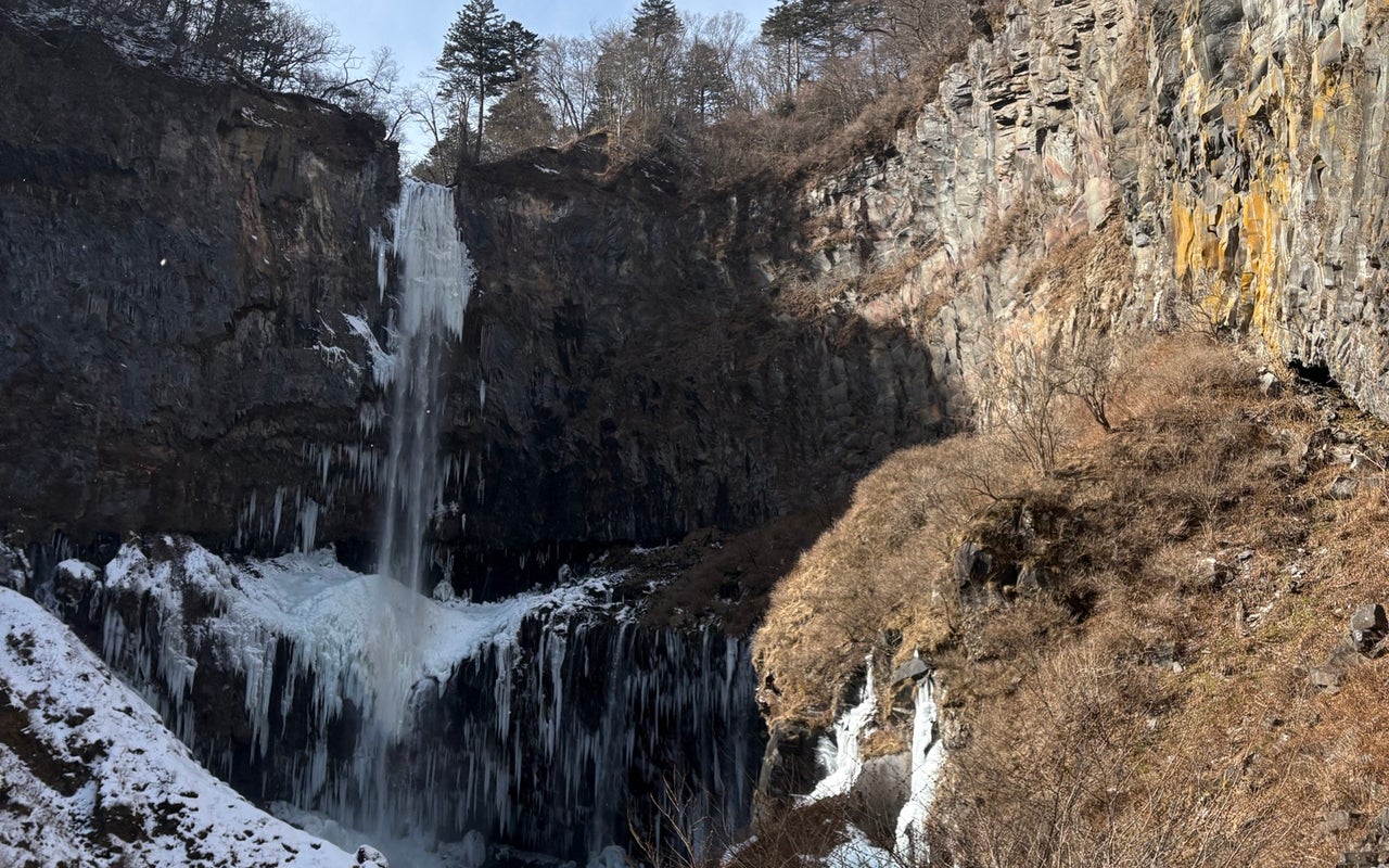 Kegon Waterfall (華厳の滝)