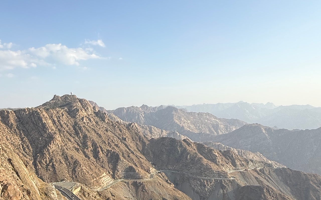 Al-Hada Lookout (قمة جبل الهدا)