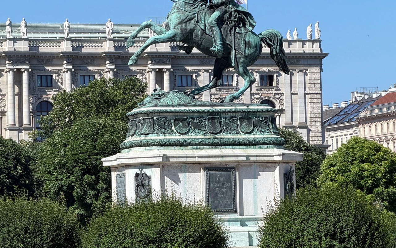 Heldenplatz