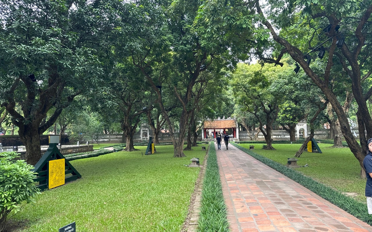 Temple of Literature (Văn Miếu Quốc Tử Giám)
