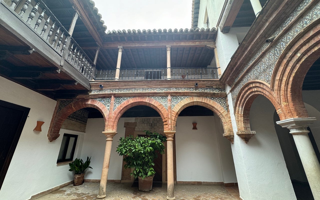 Palacio de Mondragón