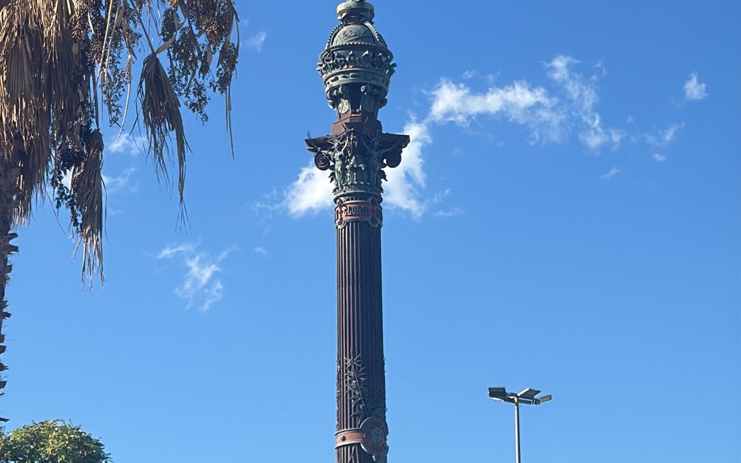 Monument a Colom