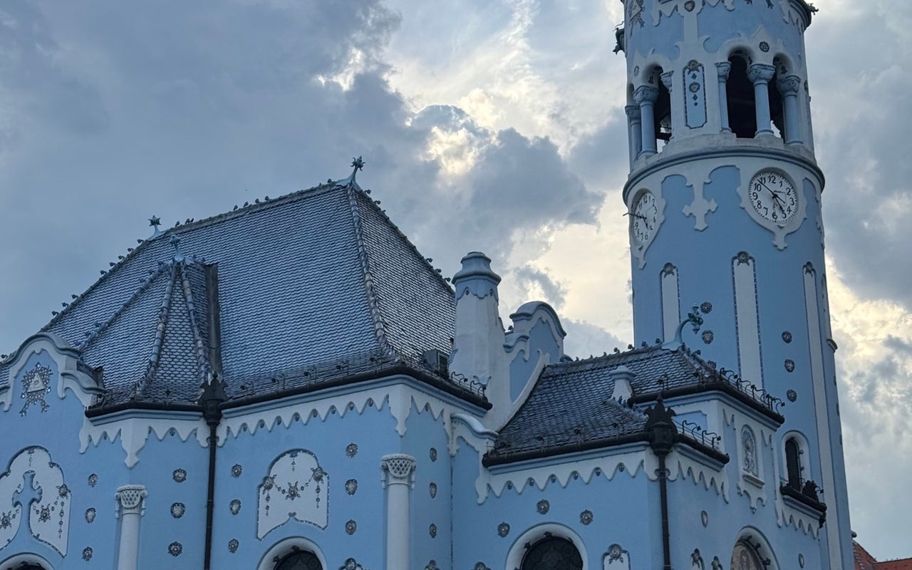 Kostol sv. Alžbety (The Blue Church) (Kostol sv. Alžbety (Modrý kostolík))