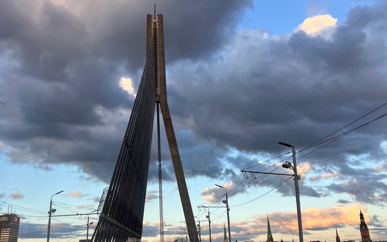 Vanšu Bridge (Vanšu tilts)