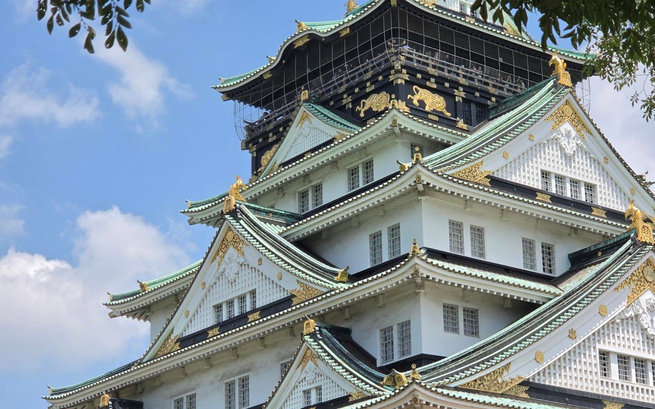 Osaka Castle (大阪城)