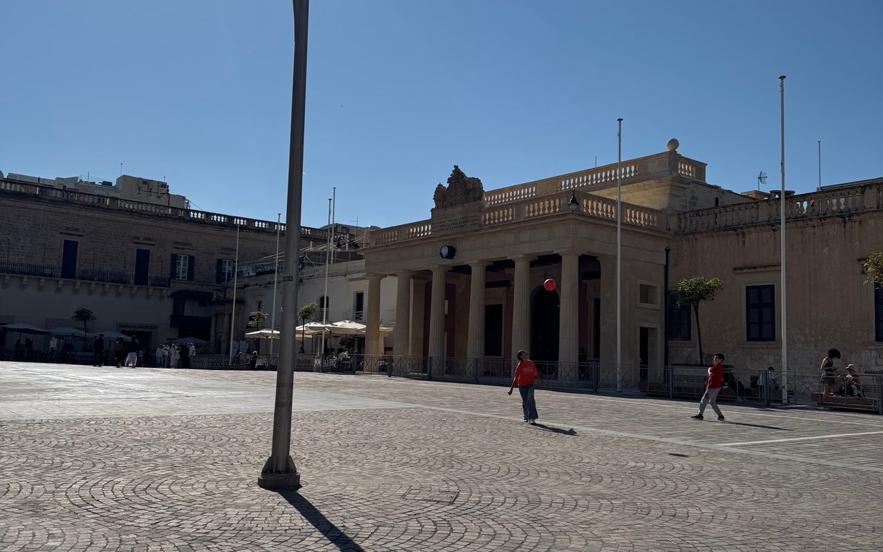 St. George's Square (Misraħ San Ġorġ)