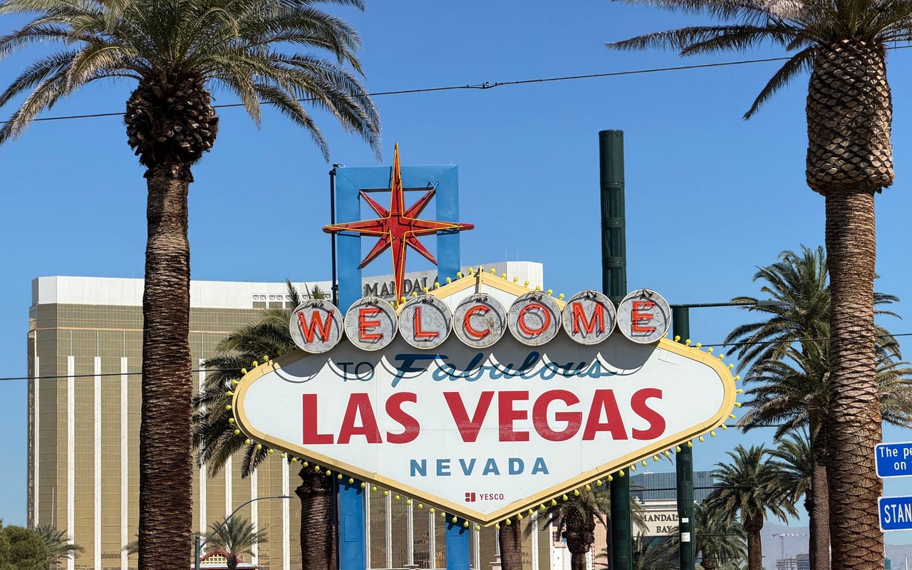 Welcome To Fabulous Las Vegas Sign