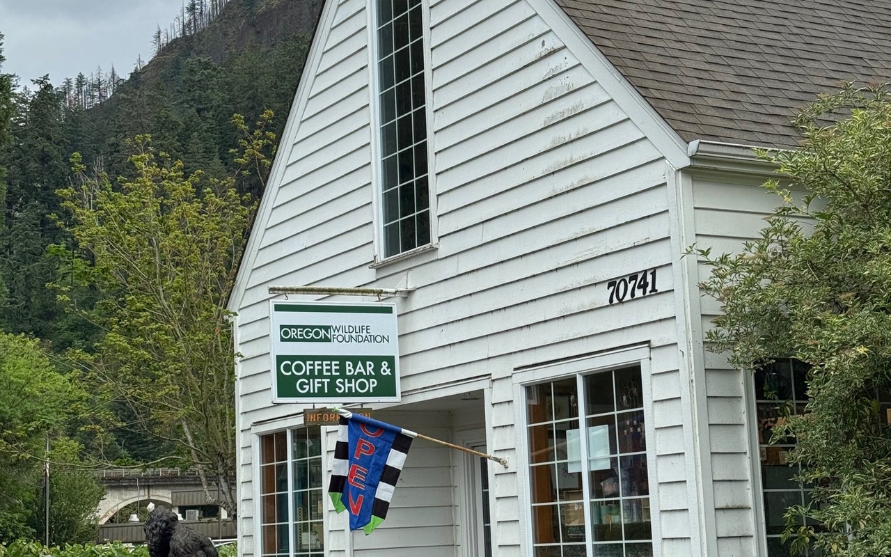 Bonneville Fish Hatchery