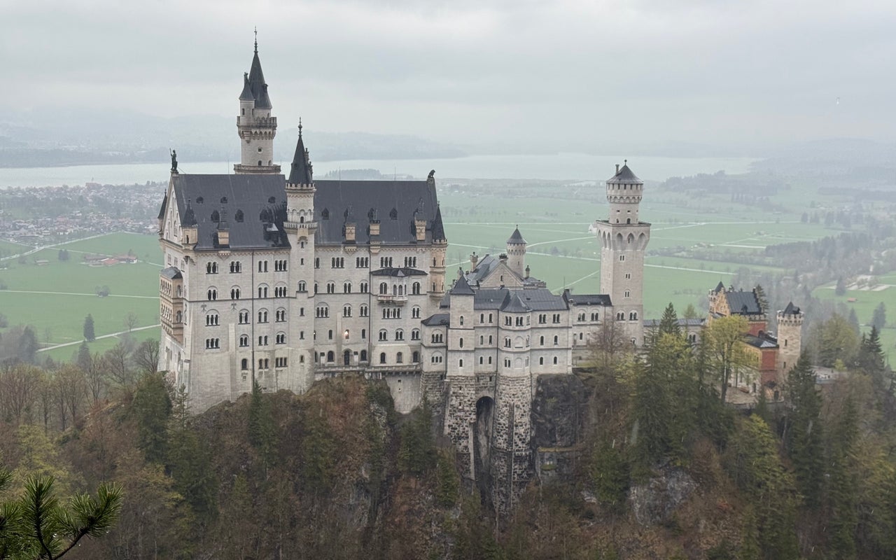 Neuschwanstein Castle (Schloss Neuschwanstein)