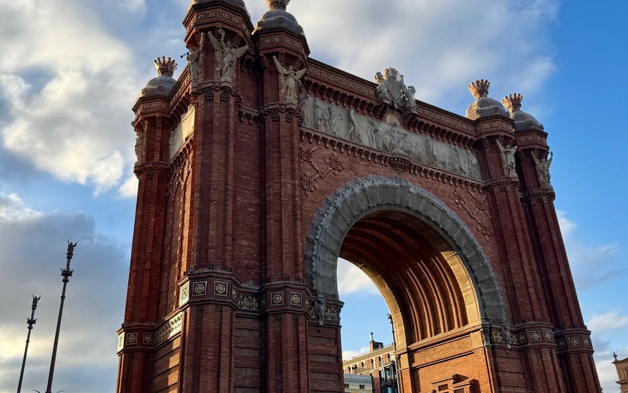 Triumphal Arch (Arc de Triomf)