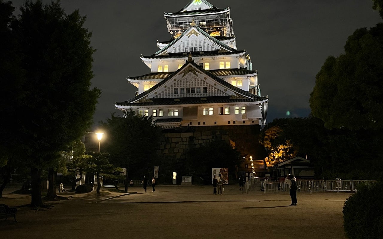 Osaka Castle (大阪城)
