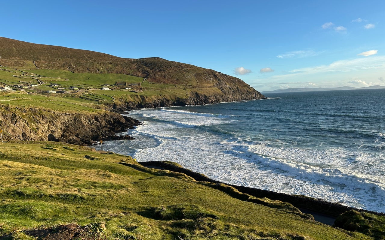 Coumeenole Beach