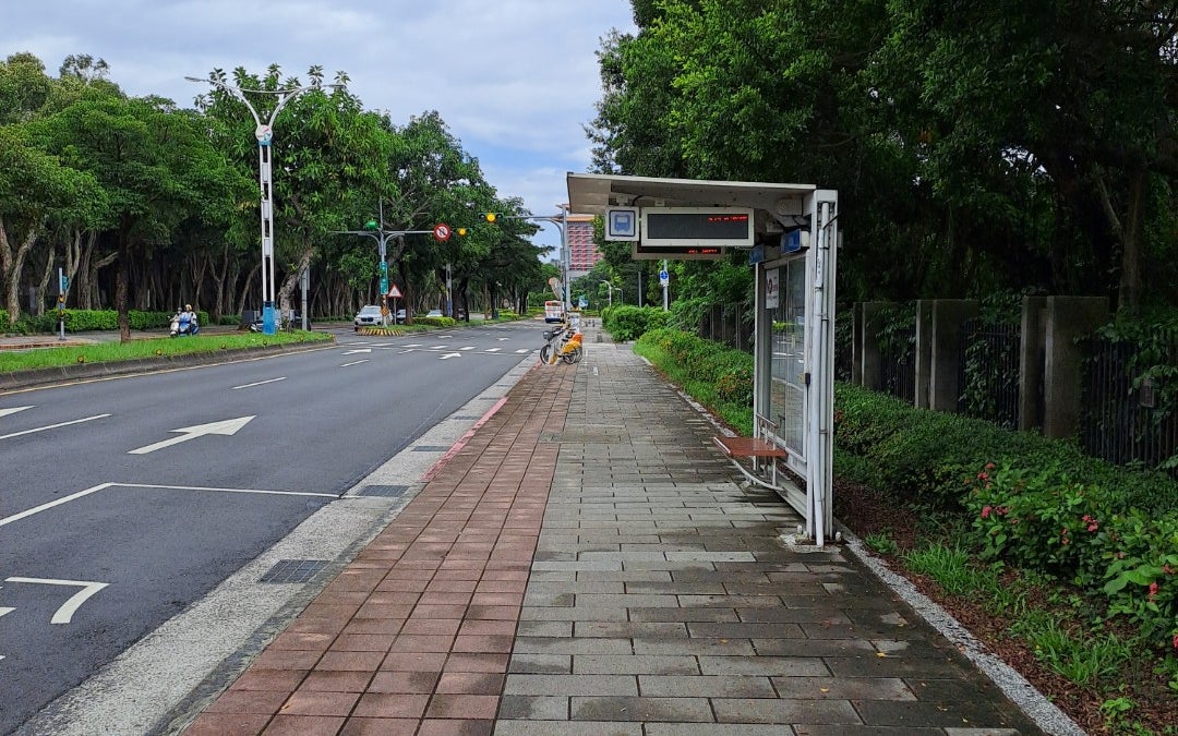 Martyrs' Shrine (忠烈祠)