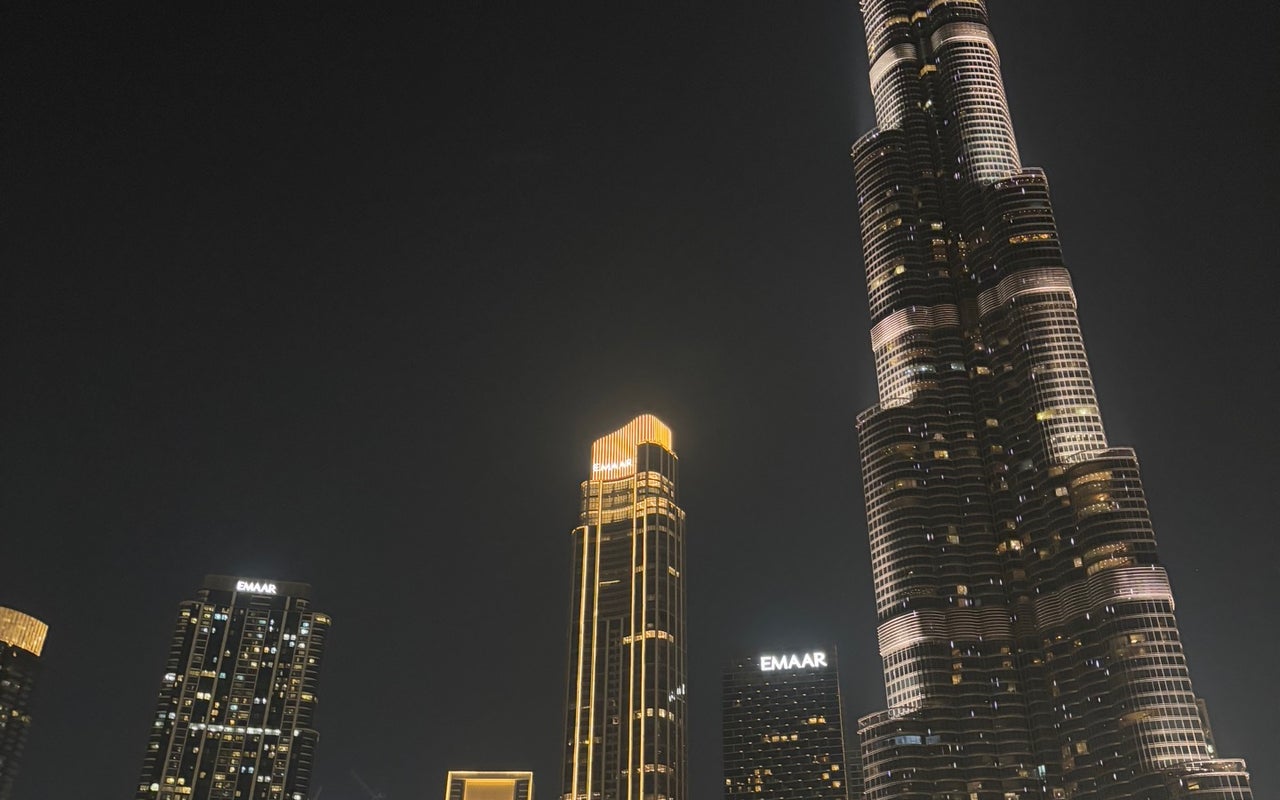 The Dubai Fountain (نافورة دبي)